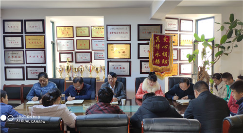 怎樣做一名合格的共產黨員——陳定華到市政分公司黨支部講黨課