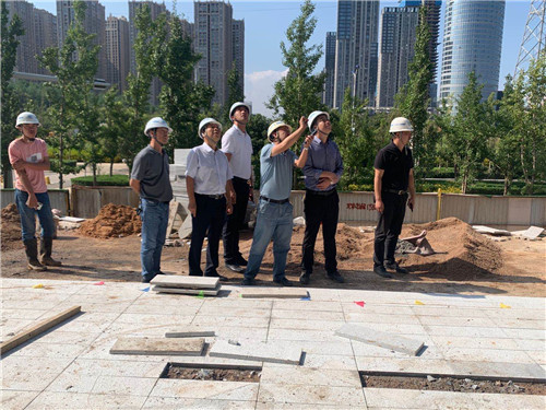 王現(xiàn)合、臧慶澤調研滇池明珠二期建設項目