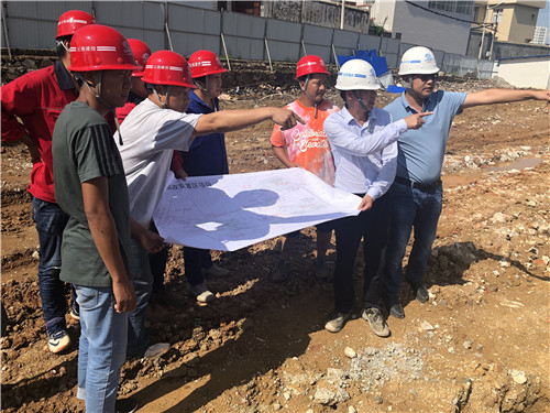 陳定華調研祥云棚改安置區(qū)一期、二期項目