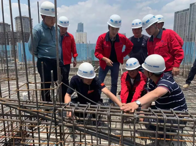 【我為群眾辦實(shí)事】公司領(lǐng)導(dǎo)“五一”期間到各建設(shè)項(xiàng)目檢查指導(dǎo)