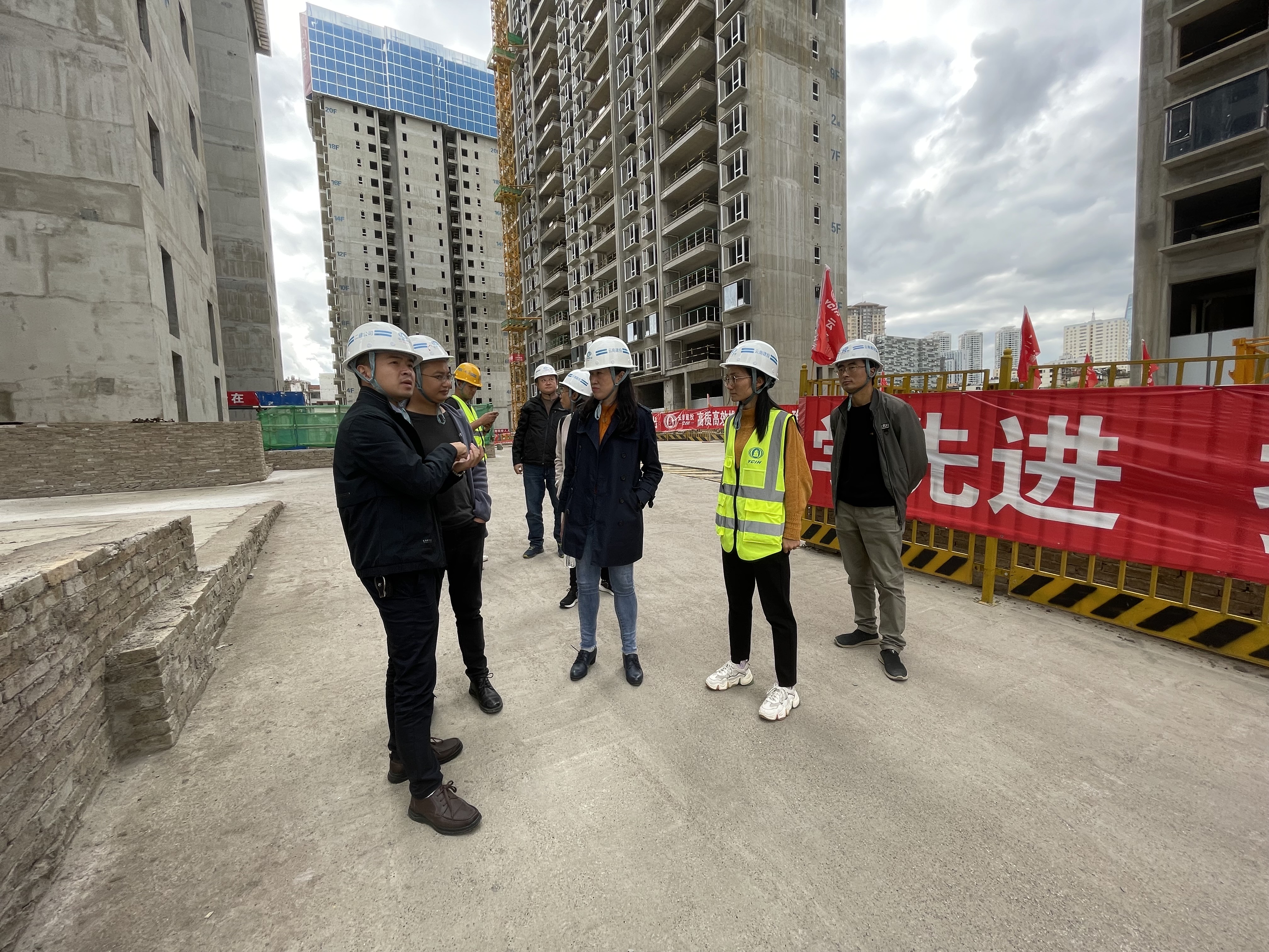 【我為群眾辦實事】公司領(lǐng)導(dǎo)到華潤項目召開全面預(yù)算會