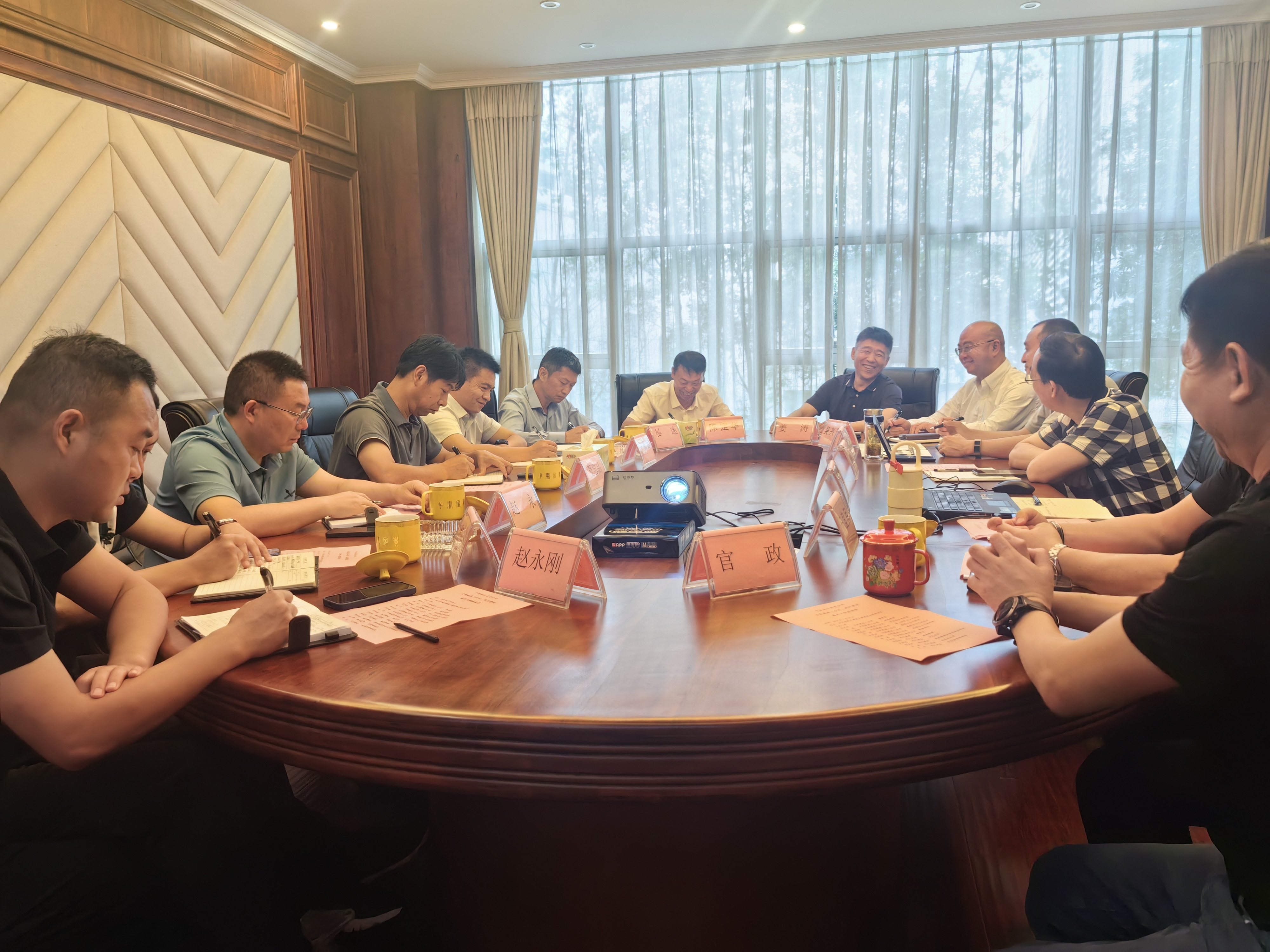 【公司要聞】公司與中鐵國(guó)際南美公司、四川鴻川建設(shè)公司交流座談